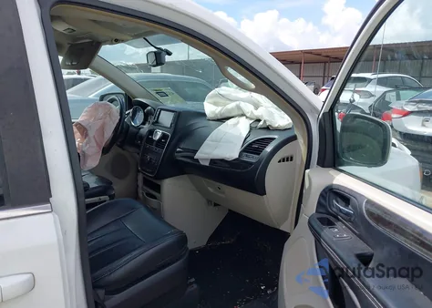 2014 Chrysler Town & Country Touring from USA, damaged, VIN 2C4RC1BG3ER443318